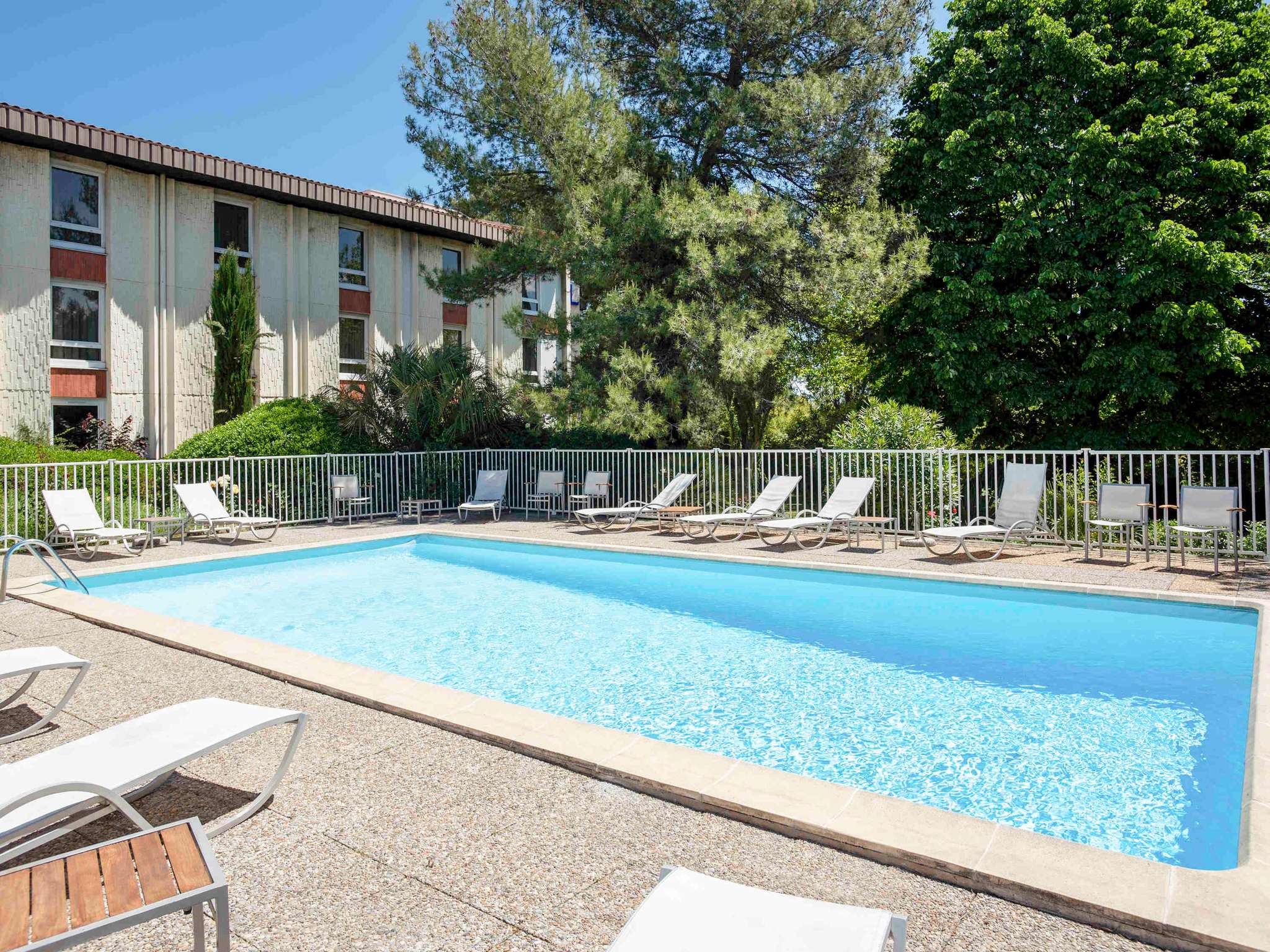 Hotel in AIX EN PROVENCE  Novotel AixenProvence Beaumanoir Les 3Sautets