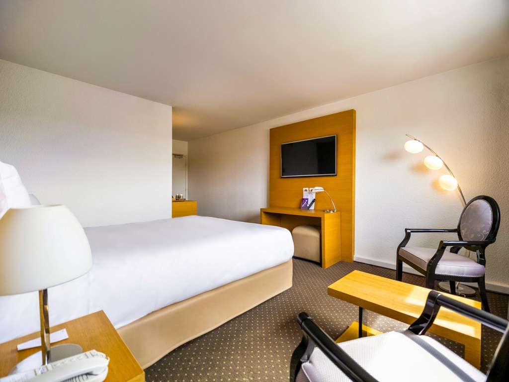 Hôtel à bordeaux hôtel mercure bordeaux lac