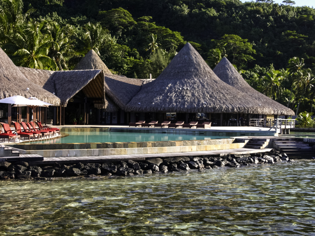 Luxury hotel VAITAPE Sofitel Bora Bora Marara Beach Resort