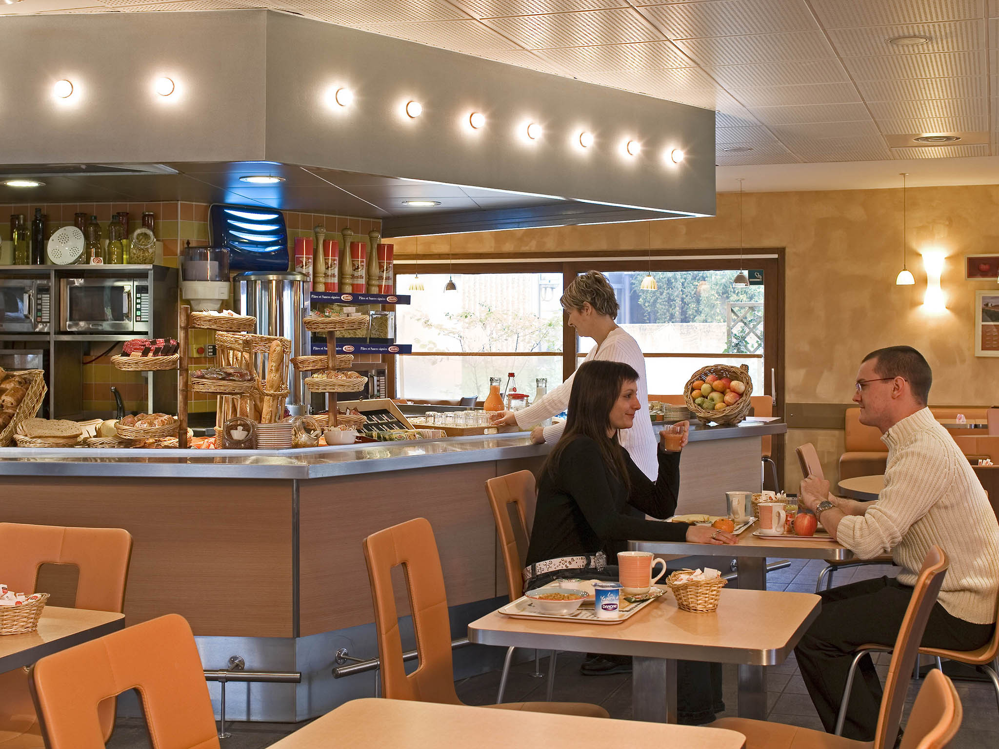 Hotel Ibis Bourg En Bresse Jasseron A Hotel Ibis Bourg En Bresse Jasseron A