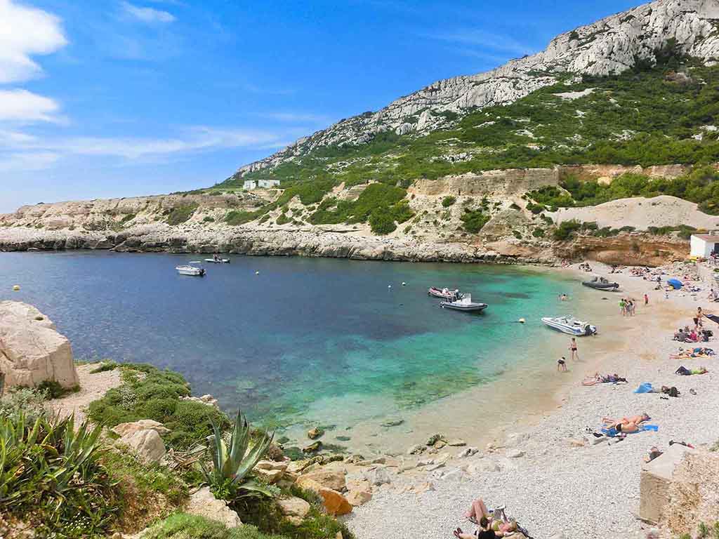 Hotel Dans Les Calanques De Marseille Hotel Dans Les Calanques De Marseille