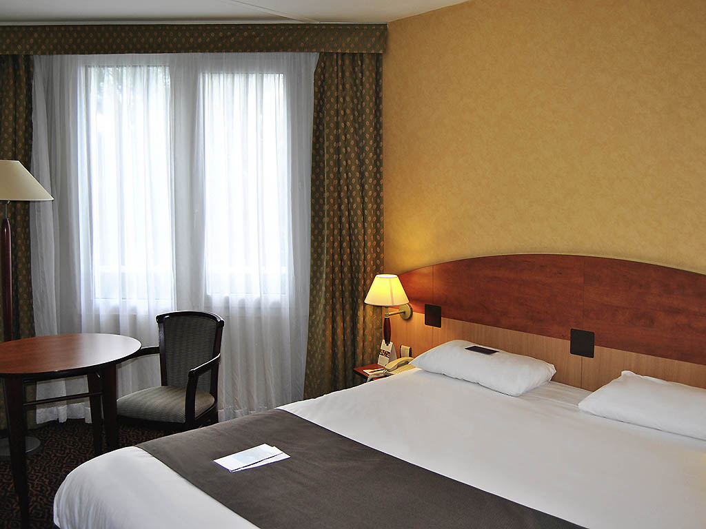 Hôtel à saint etienne hôtel mercure saint etienne parc de l'europe