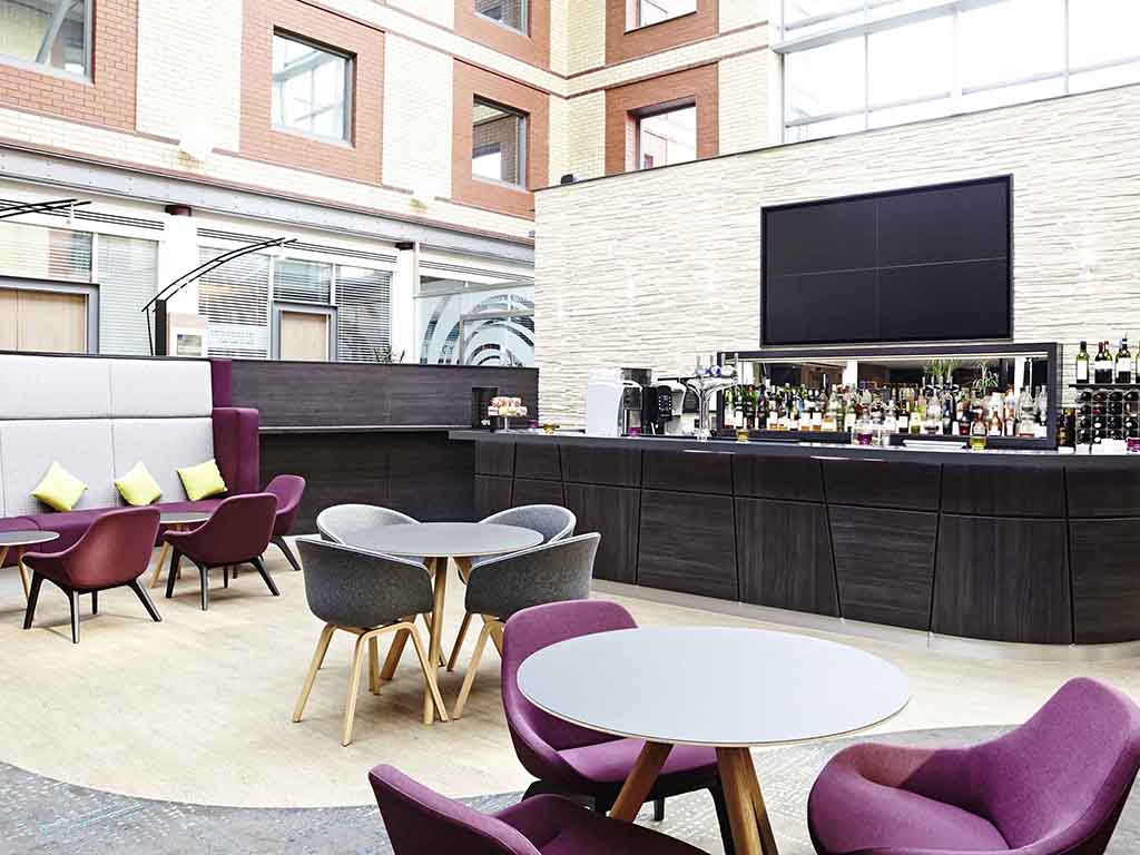 Novotel London Heathrow Relaxing Hotel in Heathrow
