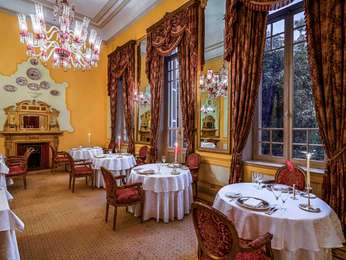 1886 RESTAURANT