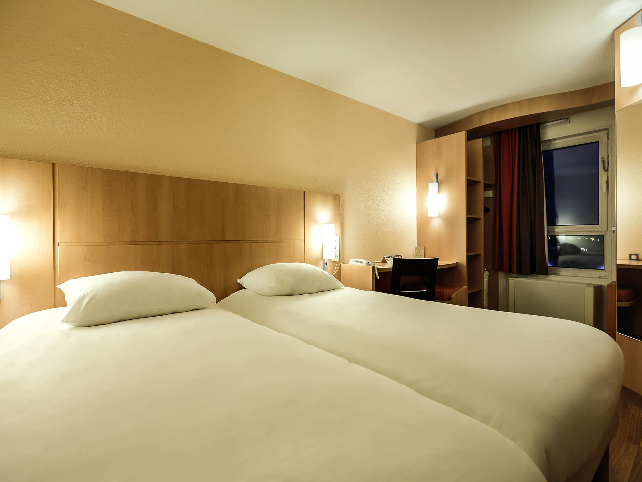 Hotel Ibis Clermont Ferrand Sud Hotel Ibis Clermont Ferrand Sud