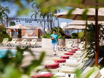 MALULEE POOL TERRACE