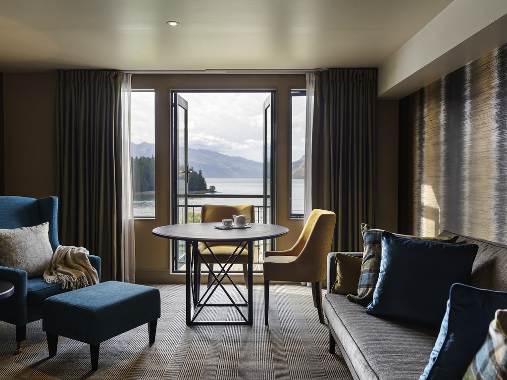 Luxury hotel QUEENSTOWN Hotel St Moritz Queenstown MGallery by Sofitel