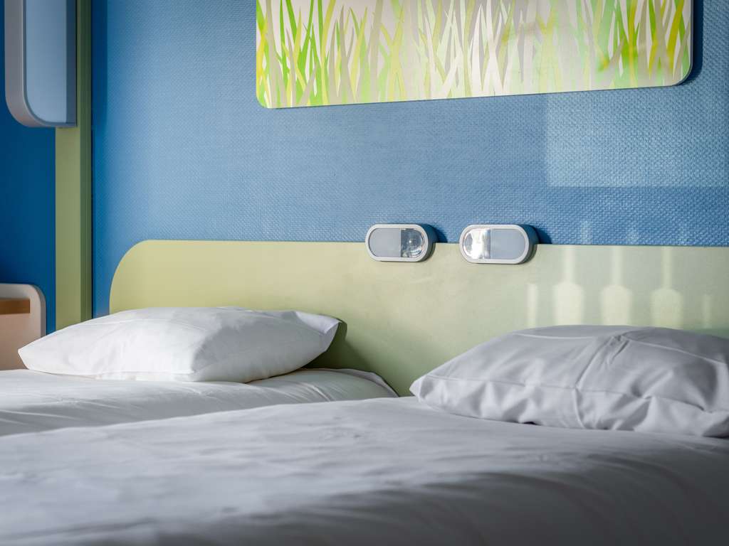 Hotel in herouville st clair ibis budget caen hérouville Bett für zwei kleinkinder