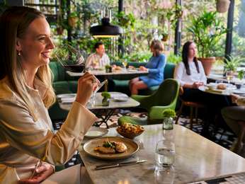LE PETIT BISTRO