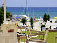 BEACH BAR
