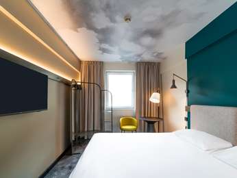 ibis wenceslas square hotel praha meeting breakfast rooms bar near display