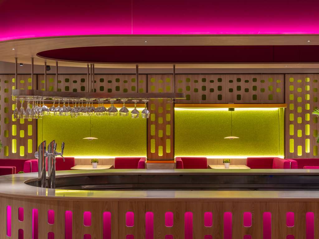 Hotel SANT JOAN DESPI Novotel Barcelona Sant Joan Despi Hotel SANT JOAN DESPI Novotel Barcelona Sant Joan Despi