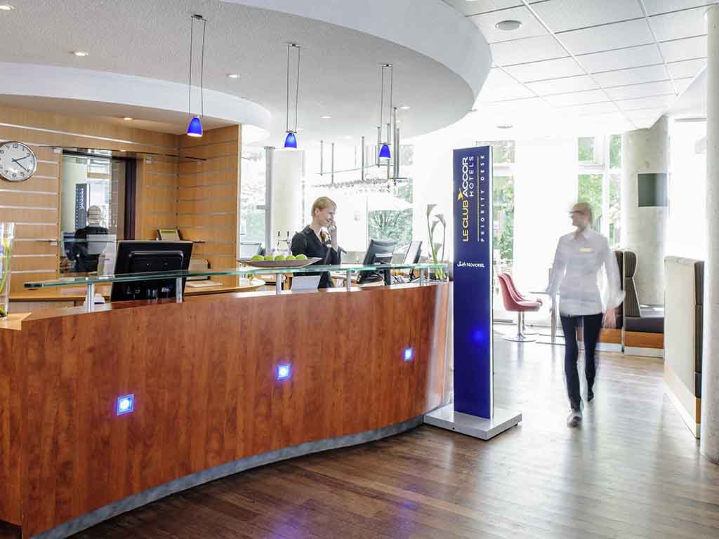 Hotel in hamburg novotel suites hamburg city