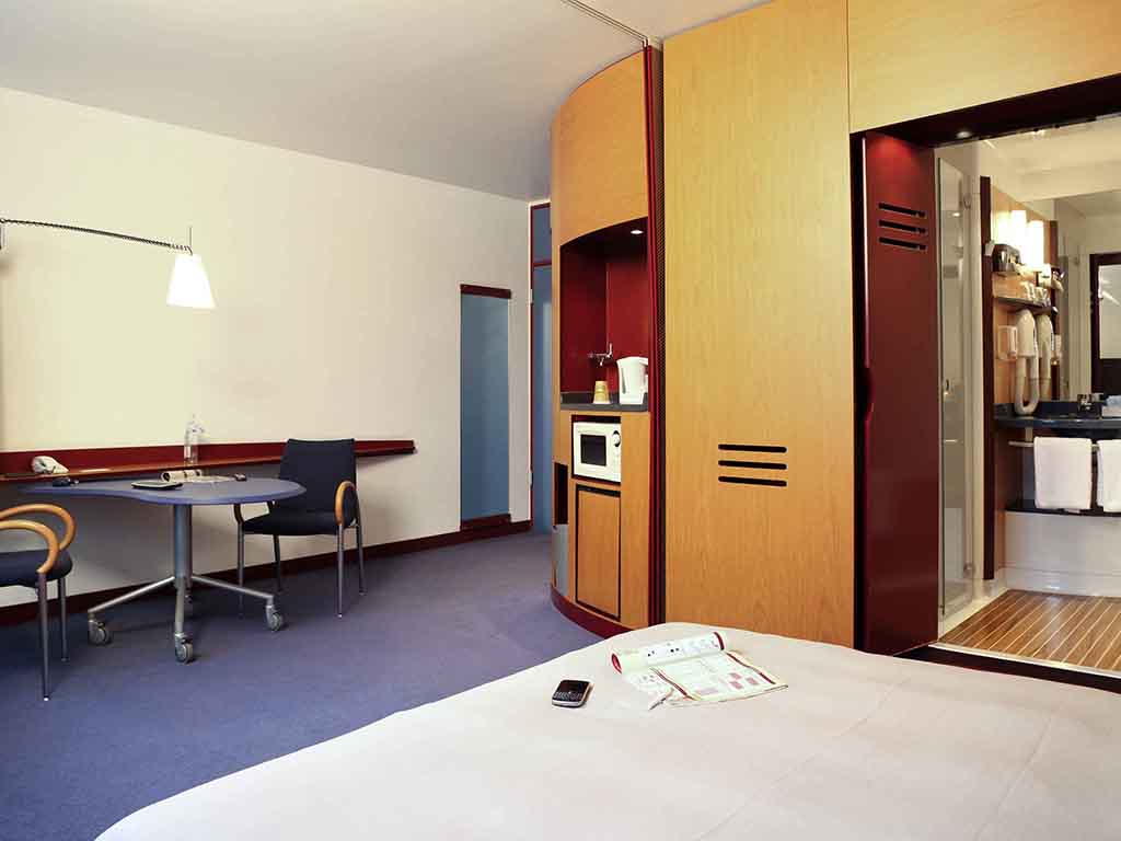 Hotel in hamburg novotel suites hamburg city