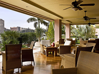 WINDOW ON THE NILE LOUNGE & BAR