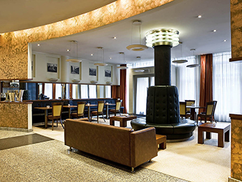 LOUNGE RESTAURANT