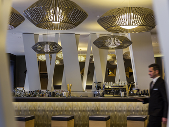 BISTRO EUROPE & LOBBY BAR