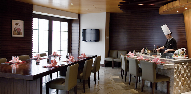 SAKURA JAPANESE RESTAURANT