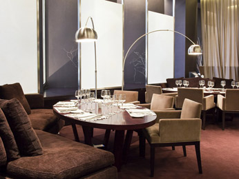 LE BAR 1