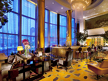GLAM LOUNGE