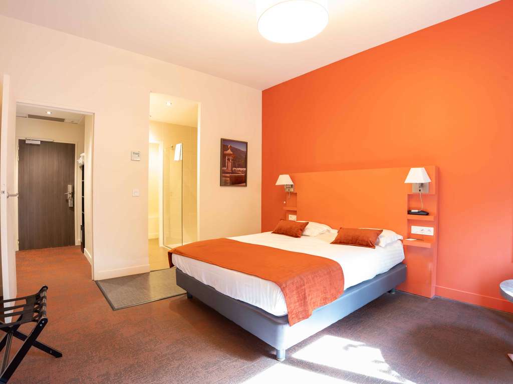 Hotel in chateauneuf le rouge hotel mercure aix en provence ...