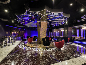 CAJOLE WINE AND CIGAR BAR