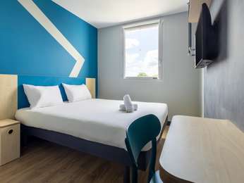 Hotel Ibis Paris La Defense Nanterre Hotel Ibis Paris La Defense Nanterre