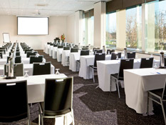 A picturesque lakeside location overlooking Albert Park
