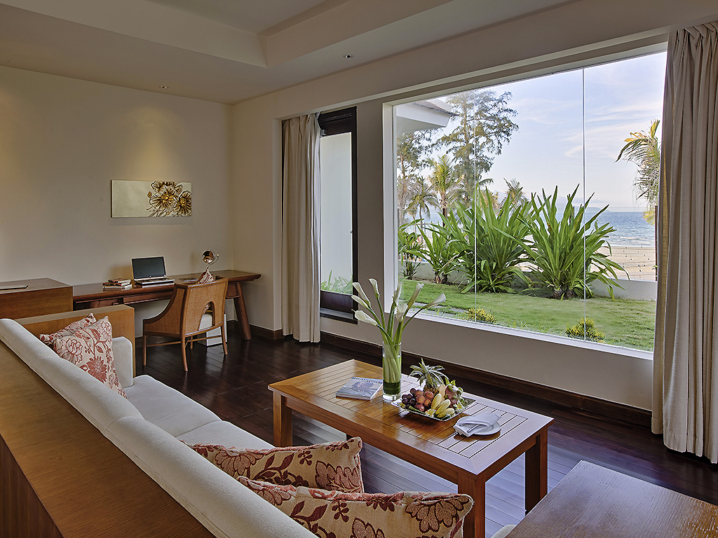 Hotel a danang pullman danang beach resort
