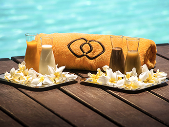 OASIS POOL BAR