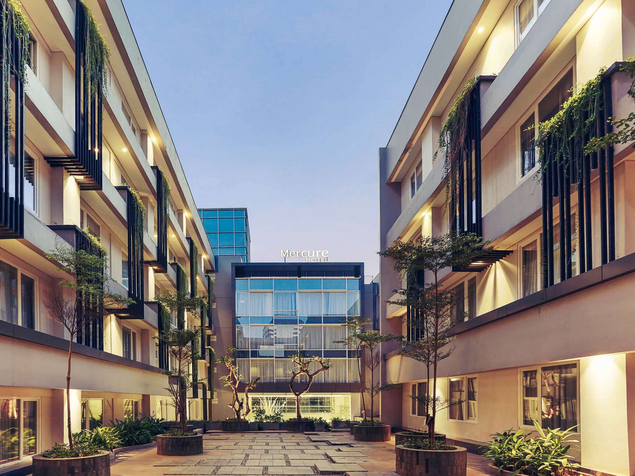 Mercure Jakarta Sabang International 4star Hotel