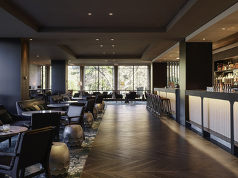 THE CLIVEDEN BAR & DINING