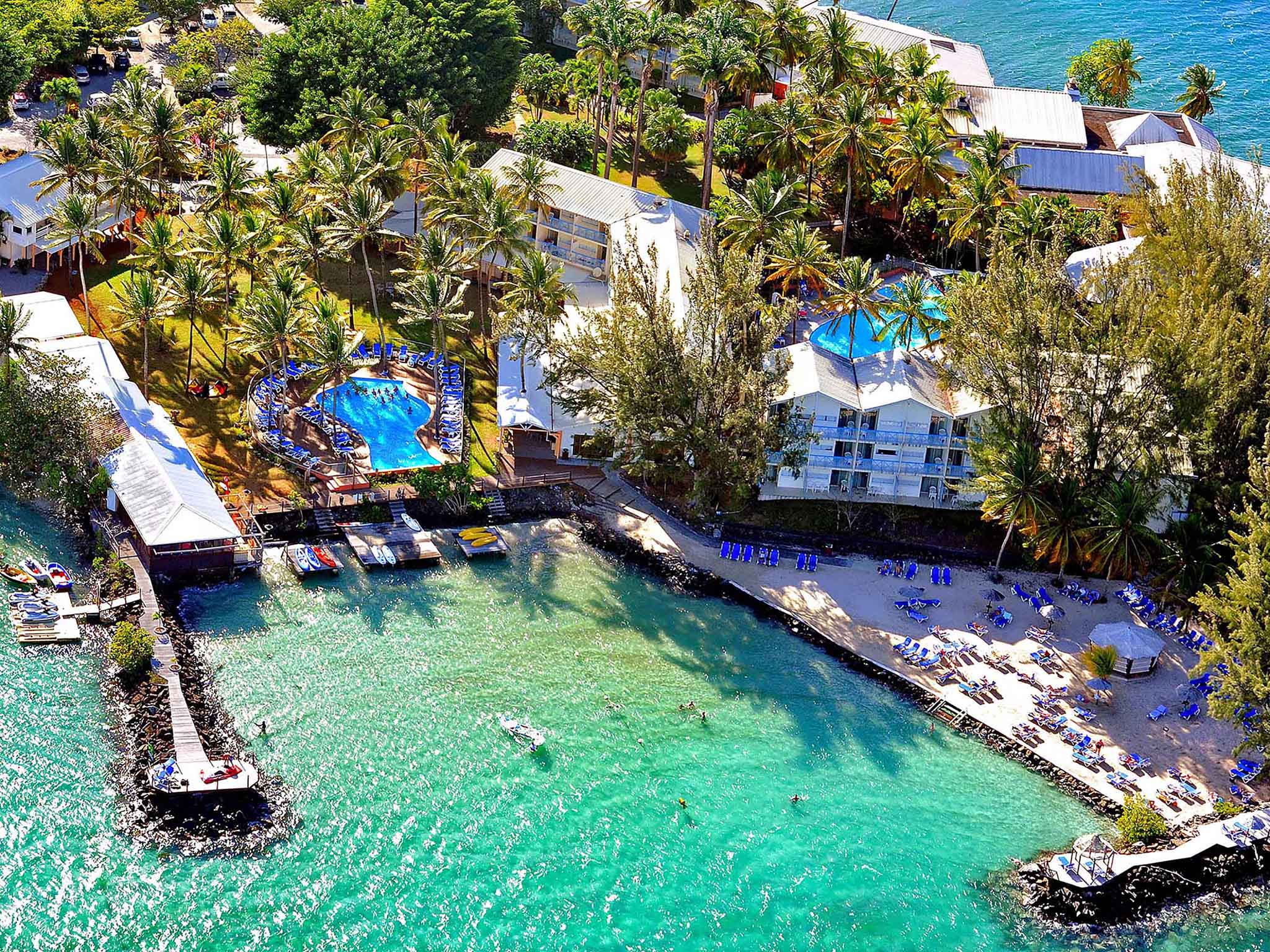 吉滨海滨温泉酒店