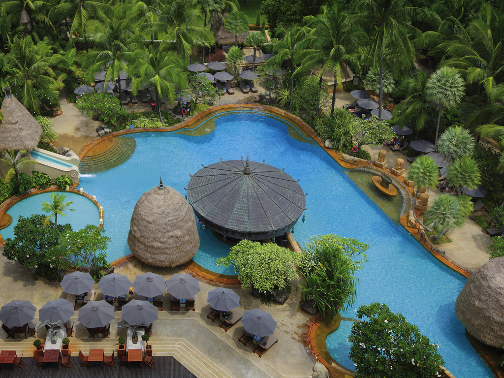 Mövenpick Resort & Spa Karon Beach Phuket
