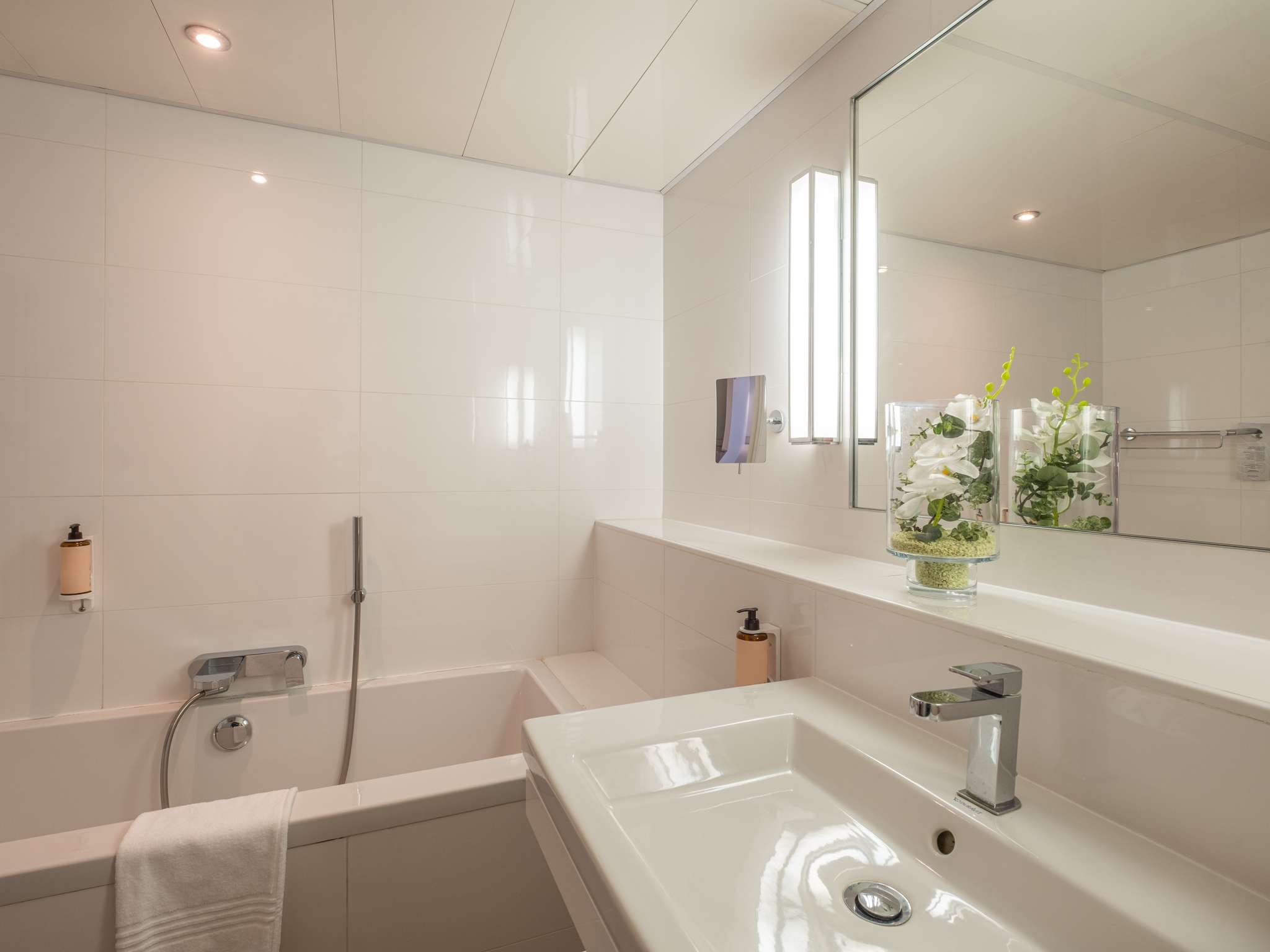 Foto - Mercure Le Mans Batignolles - Hotel & Spa