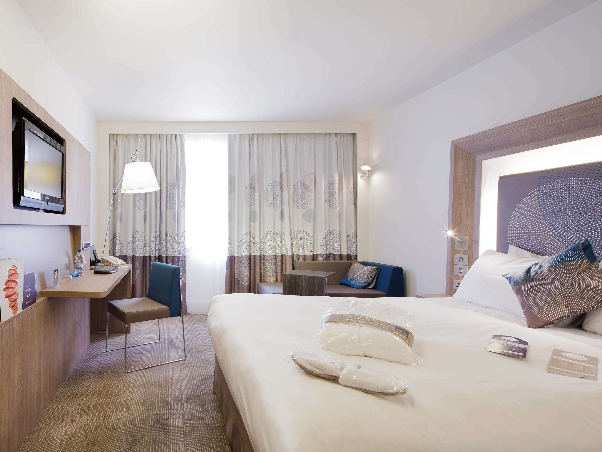 Photo - Hotel Novotel Evry Courcouronnes