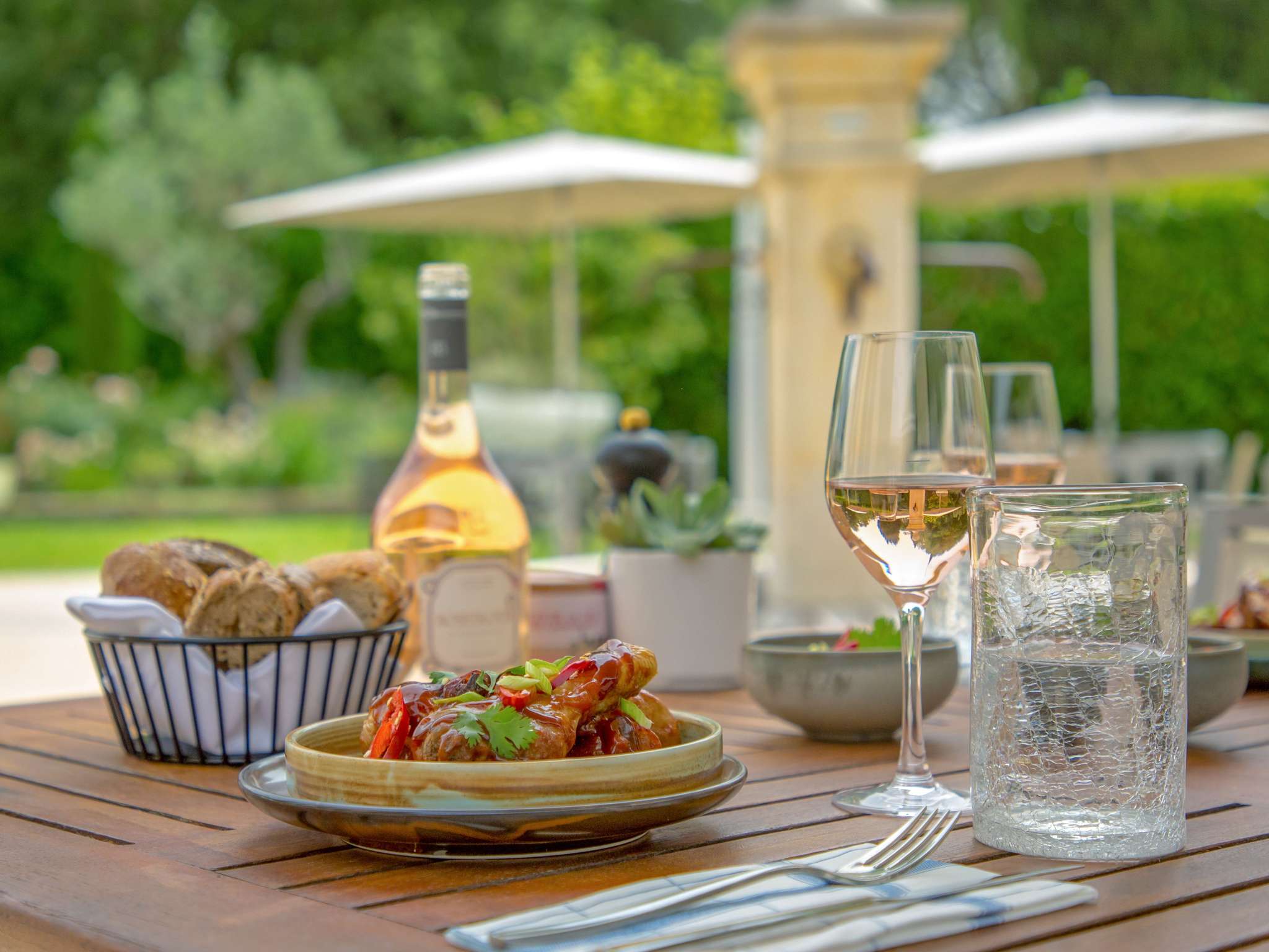 Foto - Novotel Aix-en-Provence Pont de L'Arc