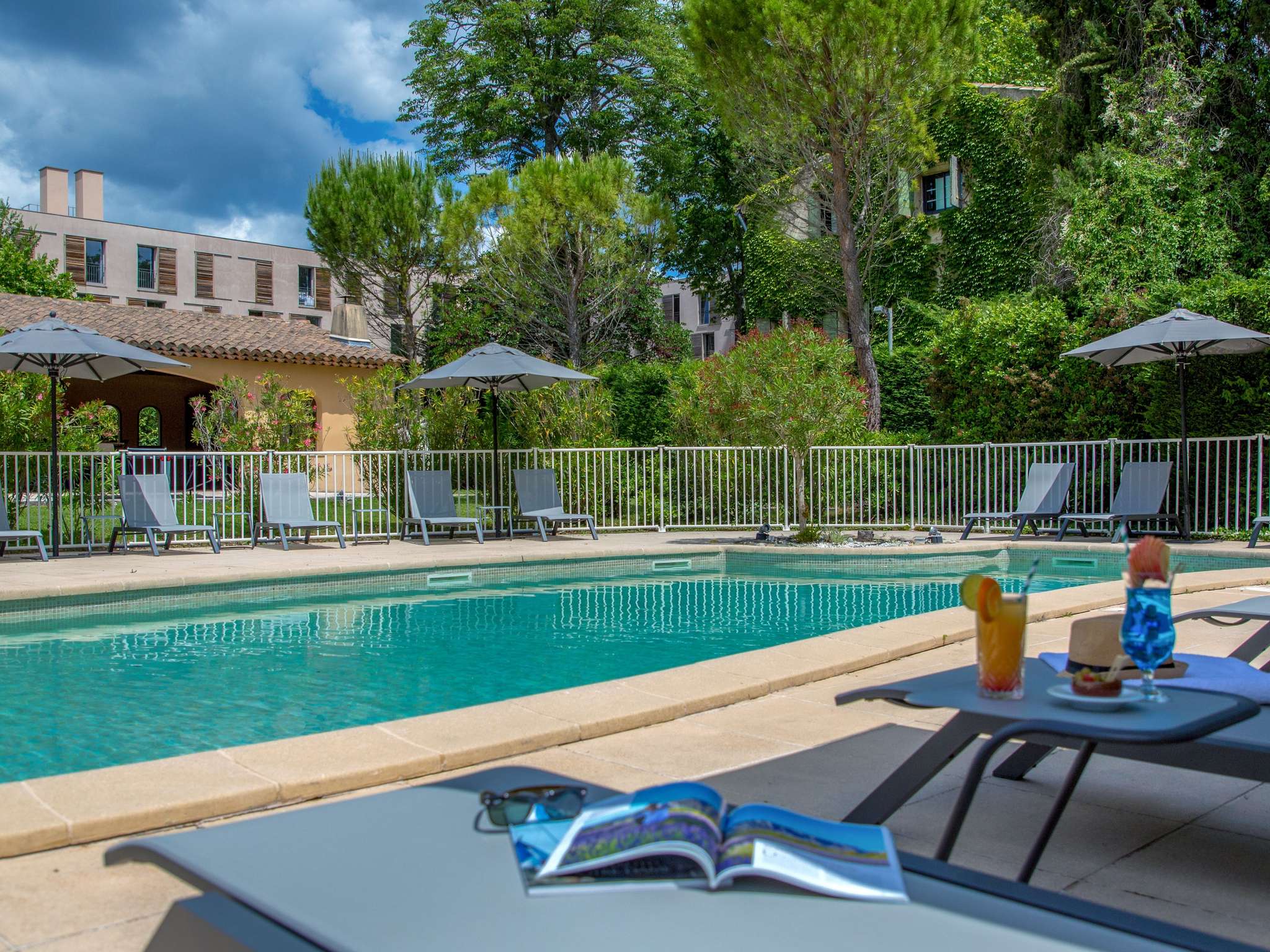 Foto - Novotel Aix-en-Provence Pont de L'Arc