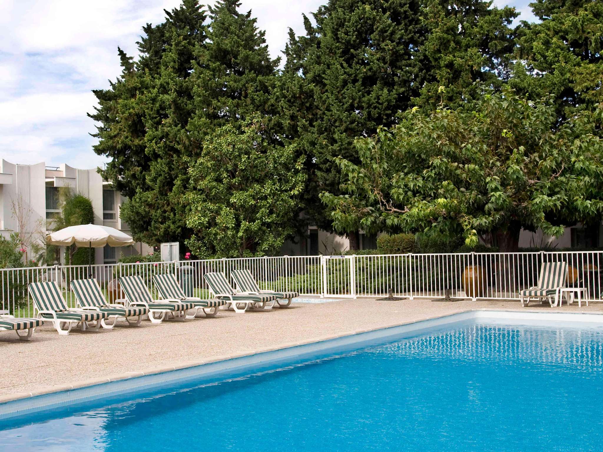 Photo - ibis Styles Avignon Sud