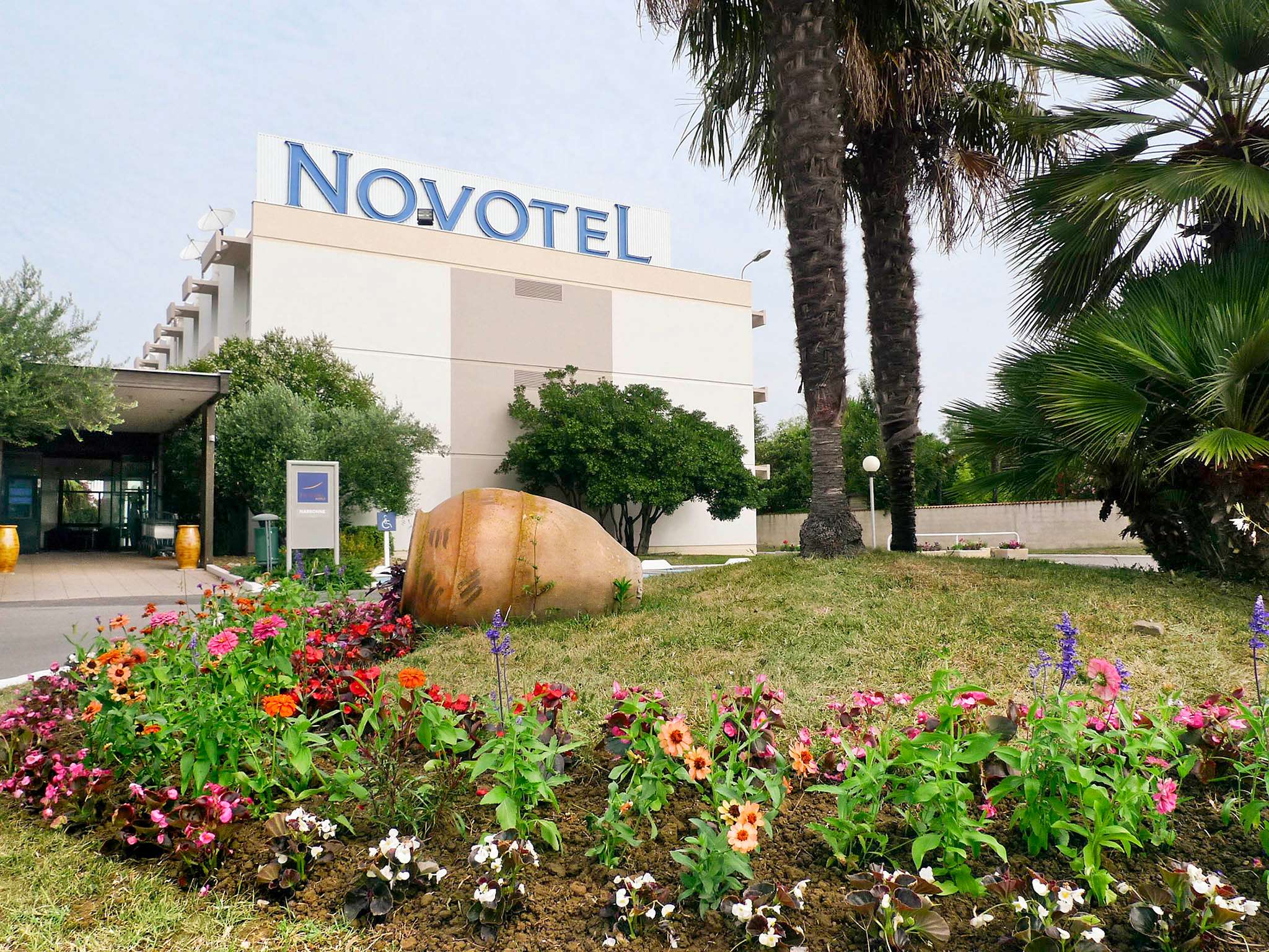 Photo - Novotel Narbonne Sud A9/A61