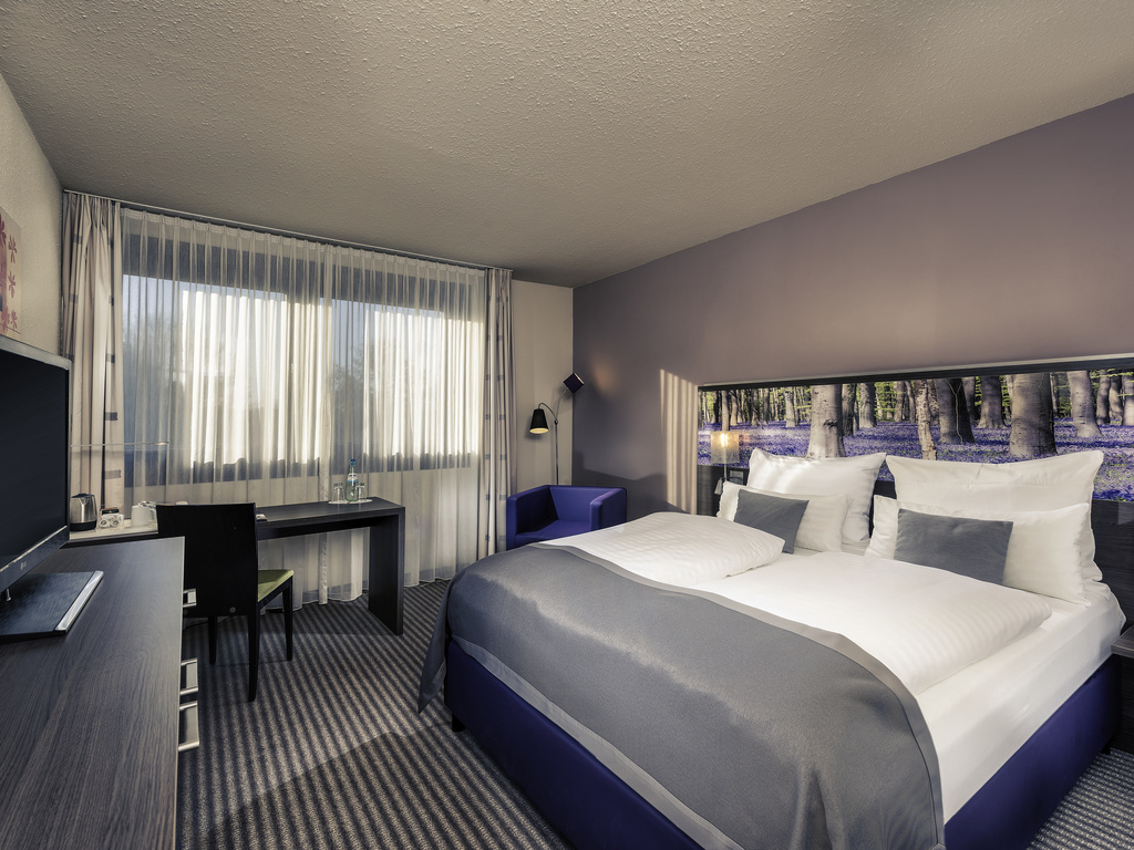 Mercure Hotel Duesseldorf Airport - Image 1