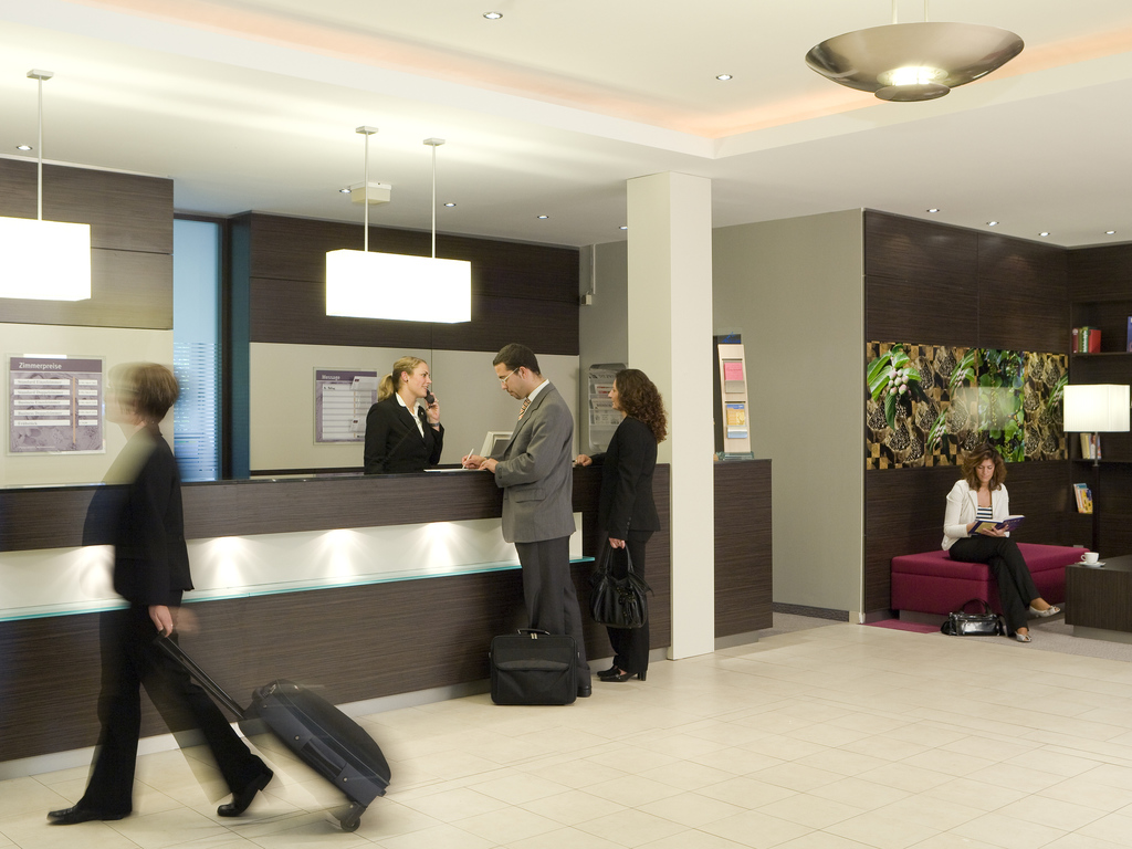 Mercure Hotel Duesseldorf Neuss - Image 3