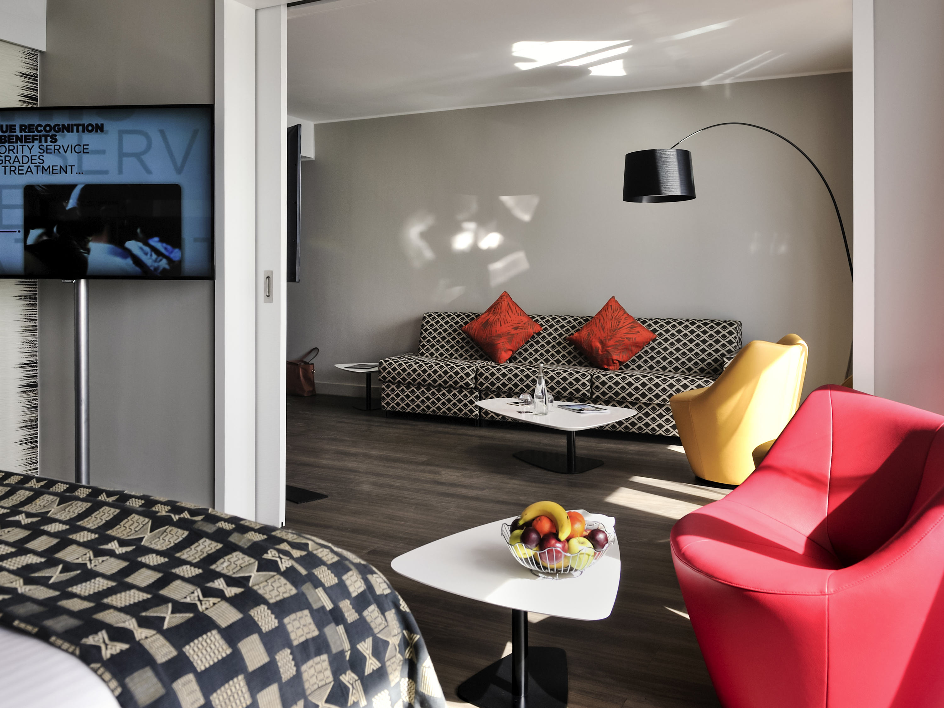 SUITE JUNIOR , 1 Lit King , Vue sur mer — photo 3