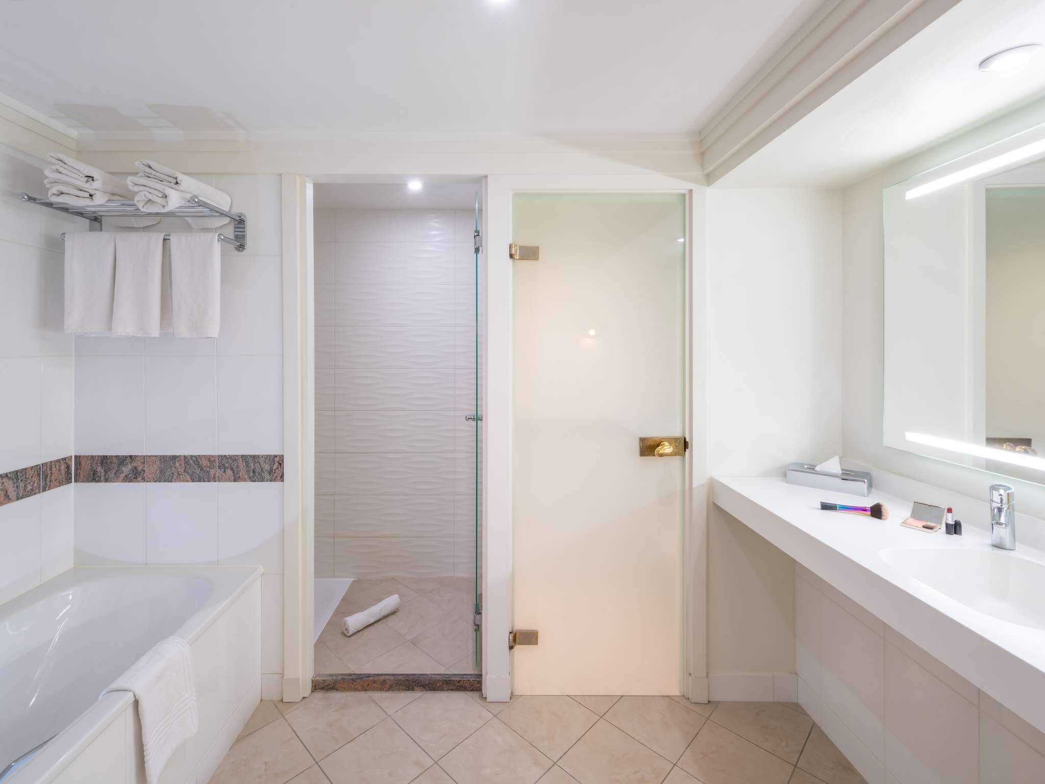 Photo - Mercure Paris CDG Airport & Convention