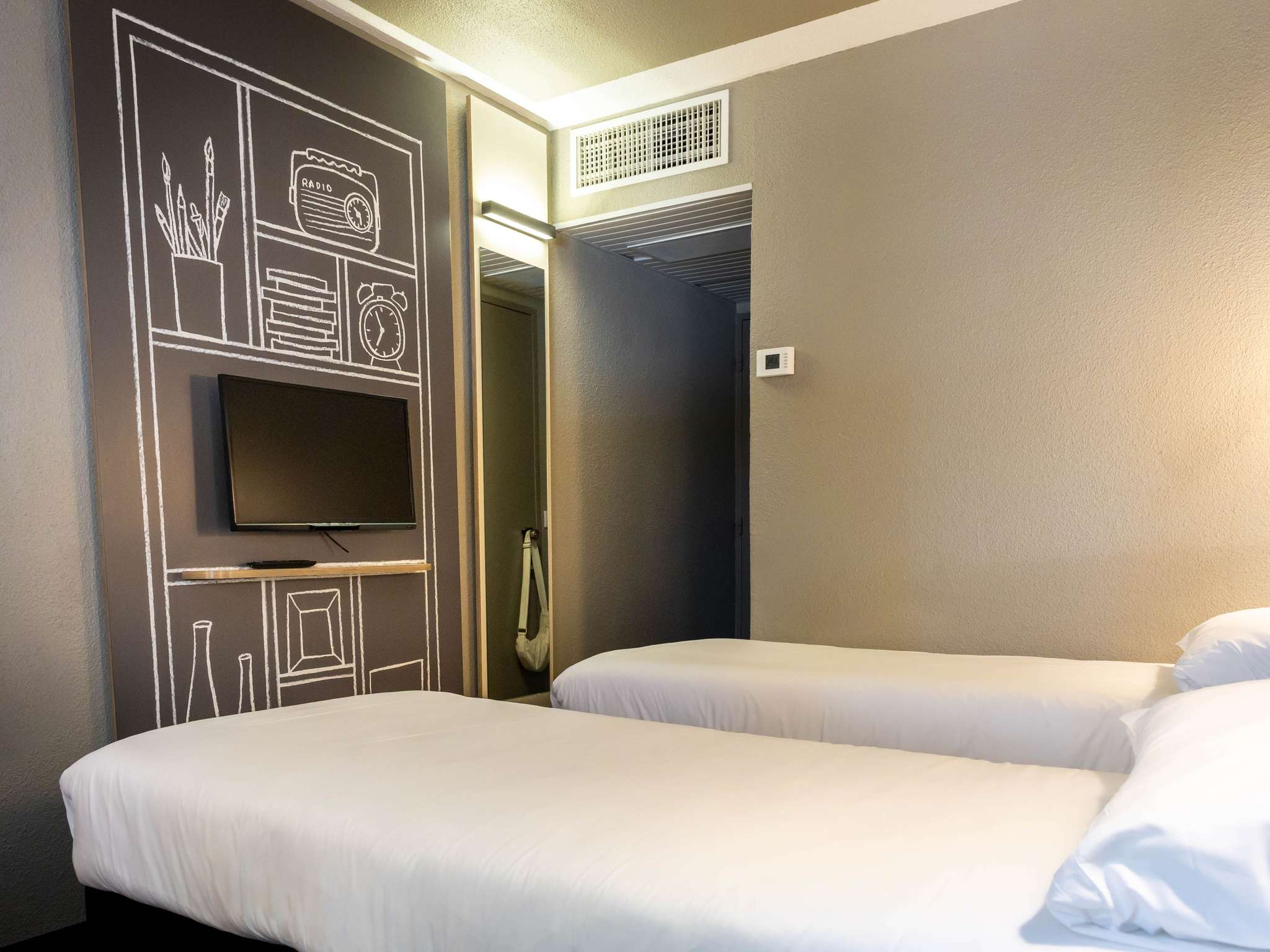 Photo - ibis Carcassonne Est la Cité