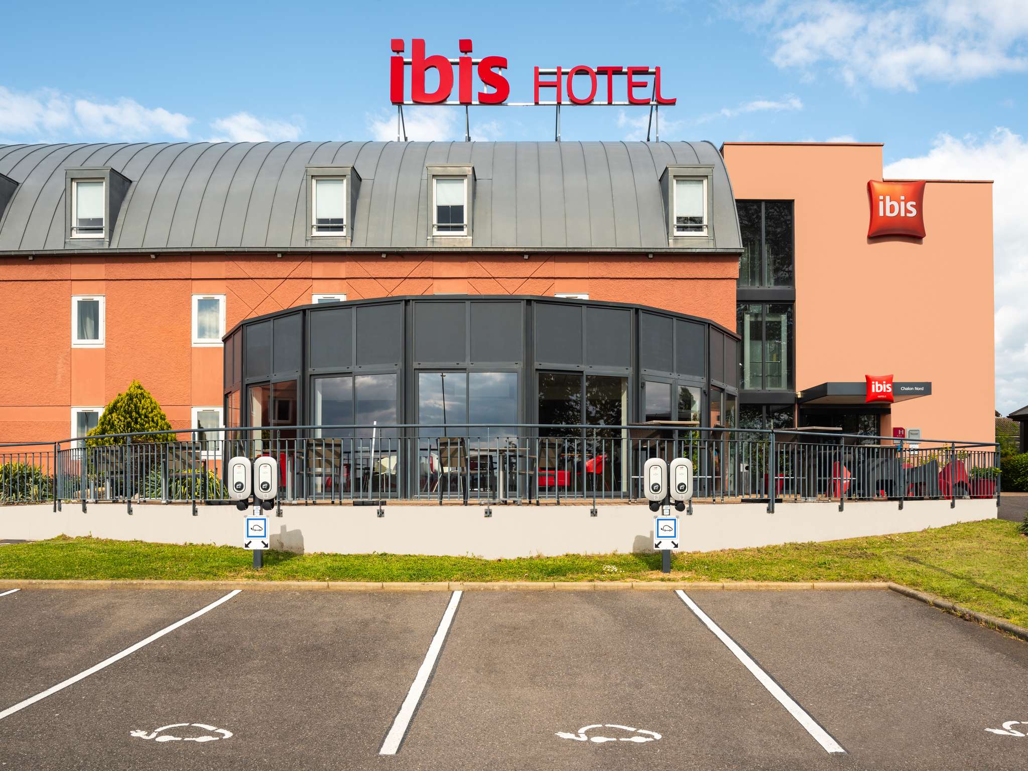 Hôtel à CHALON SUR SAONE ibis ChalonsurSaône Nord Hôtel à CHALON SUR SAONE ibis ChalonsurSaône Nord