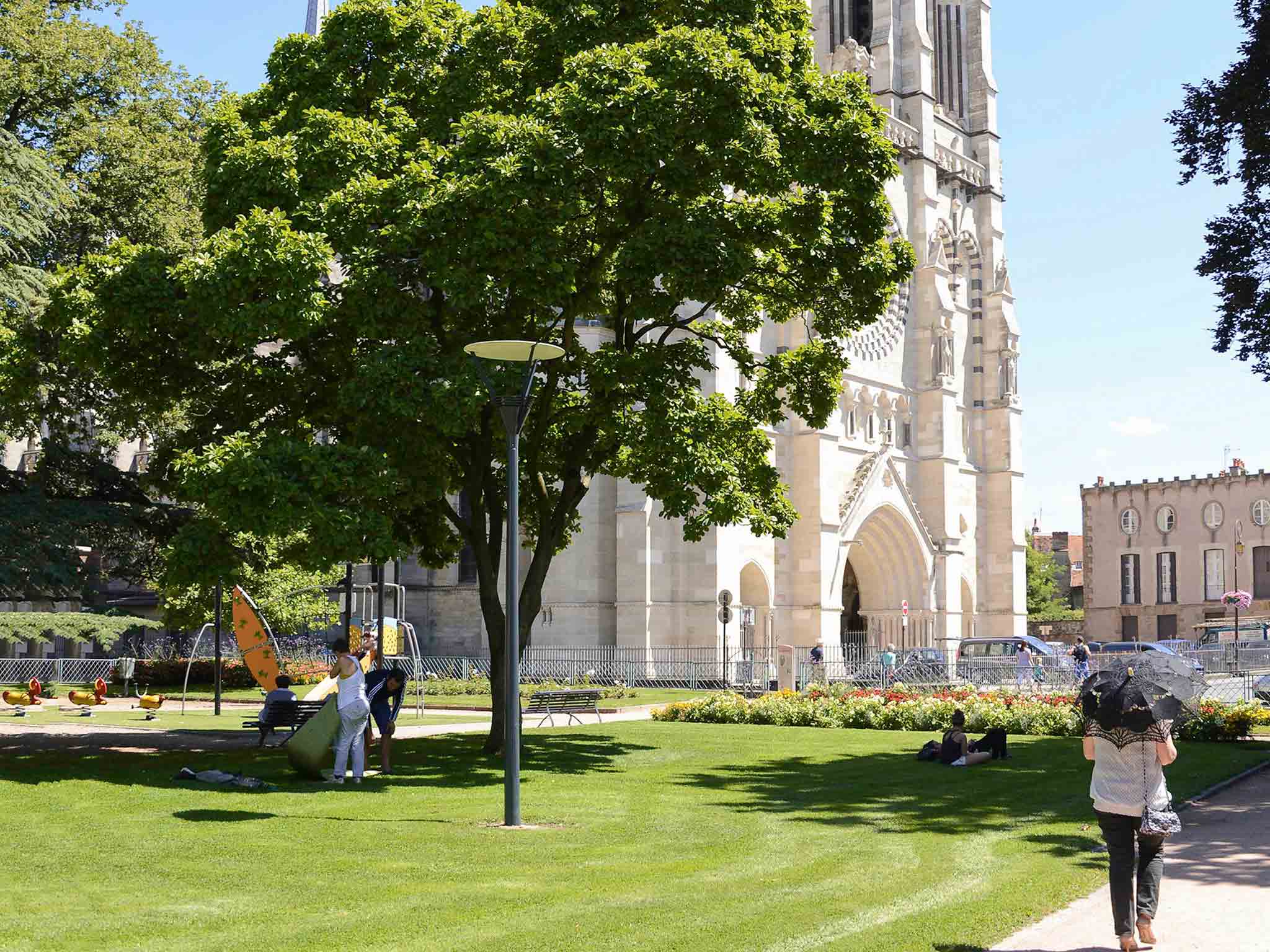 Photo - ibis Moulins