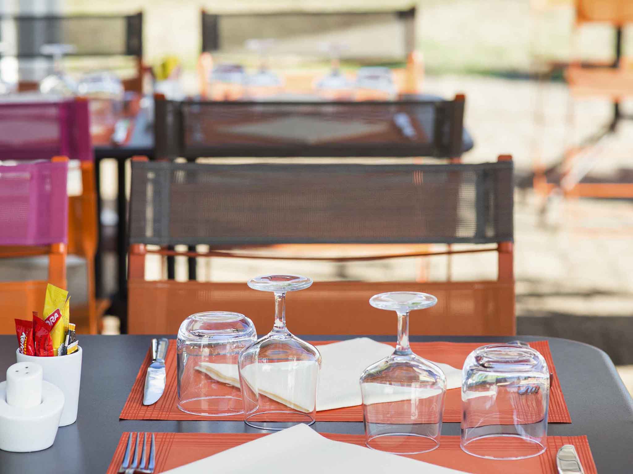 Photo - ibis Moulins