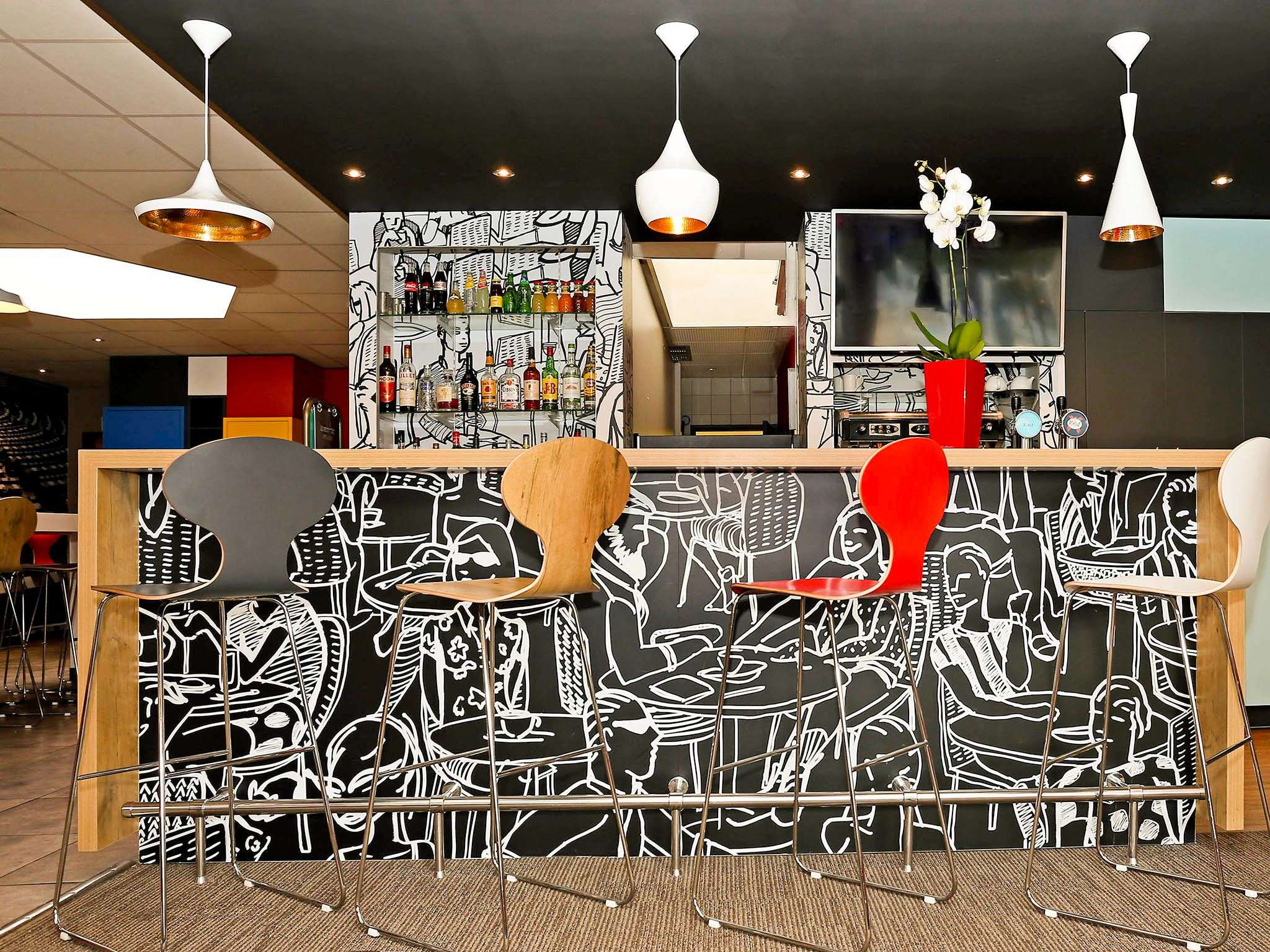 Photo - ibis Nîmes Ouest - A9