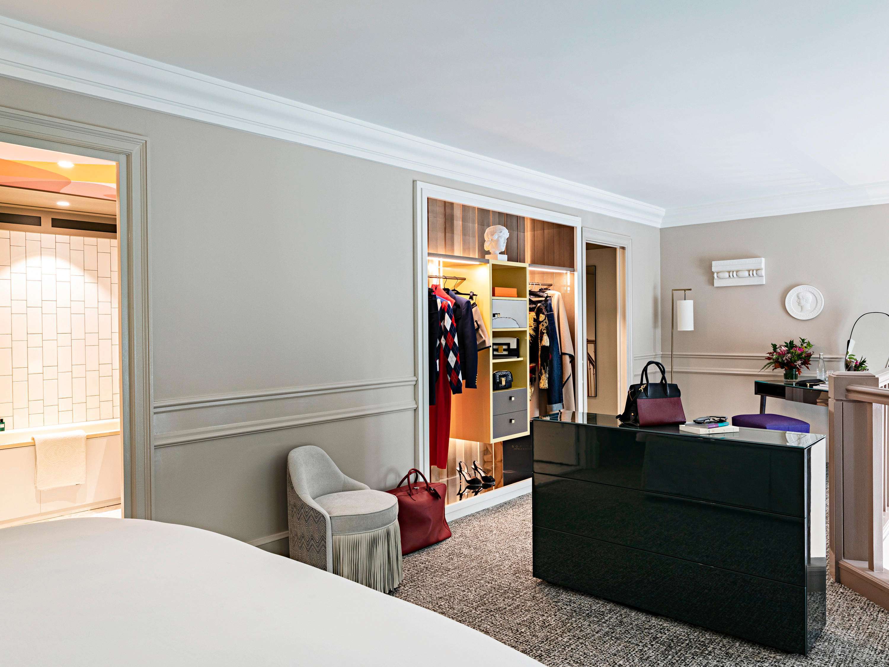 SUITE OPERA DUPLEX, 1 Lit King Size, Duplex, Grand Salon, Balcon Vue Boulevard ou Rue Scribe — photo 3